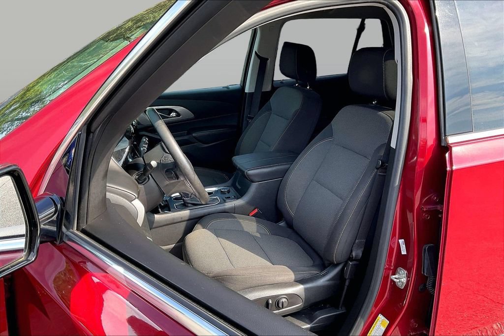 Used 2020 Chevrolet Traverse LT FWD image 25