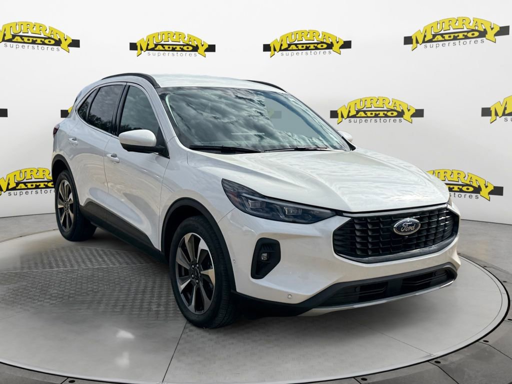 Certified 2024 Ford Escape Platinum w/ Premium Technology Package image 8