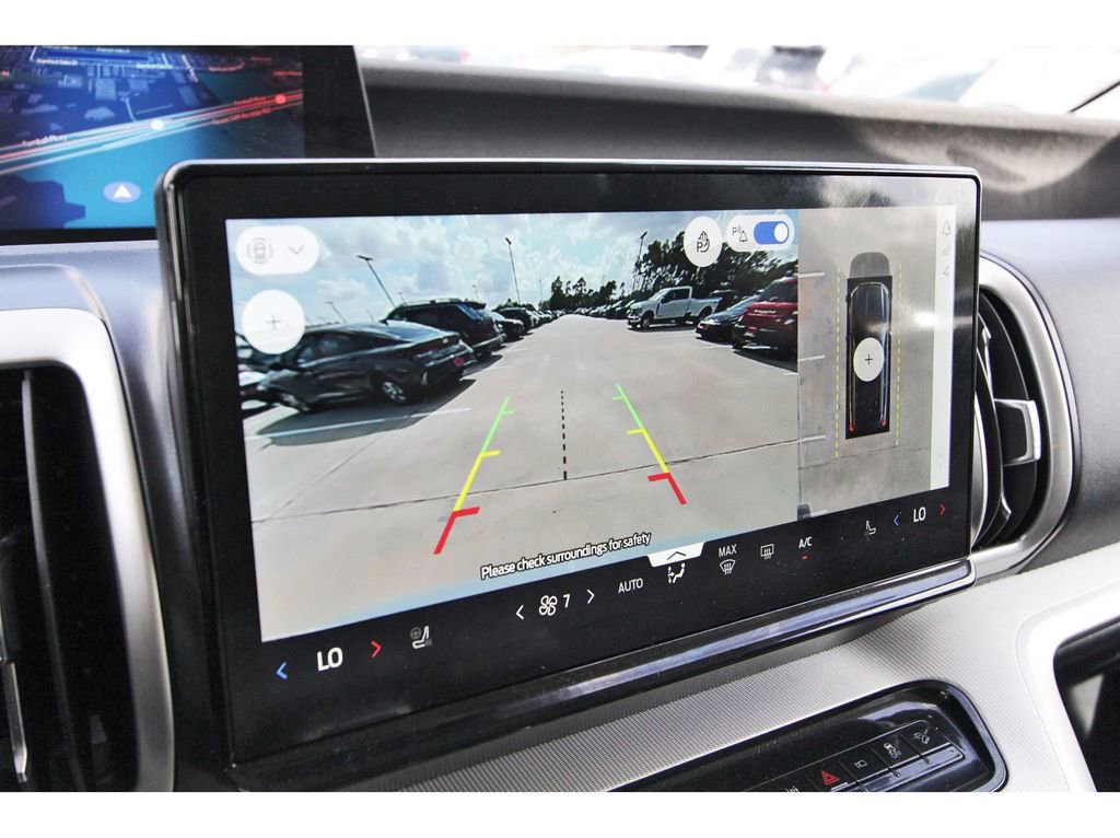 Certified 2025 Ford Expedition Active AWD/4WD image 24