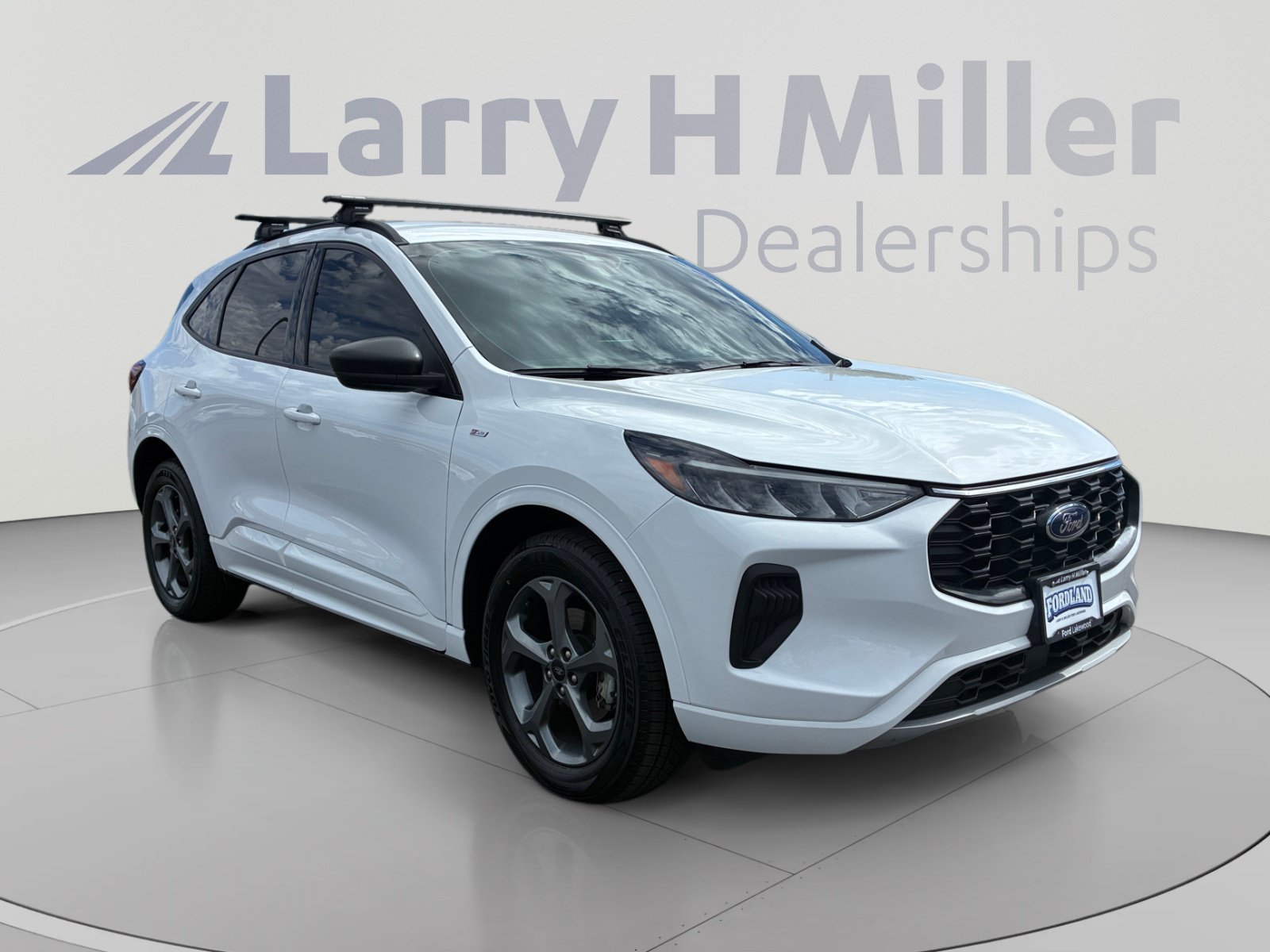 Certified 2023 Ford Escape ST-Line AWD/4WD image 7