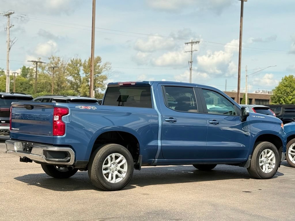 Used 2024 Chevrolet Silverado 1500 LT AWD/4WD image 27
