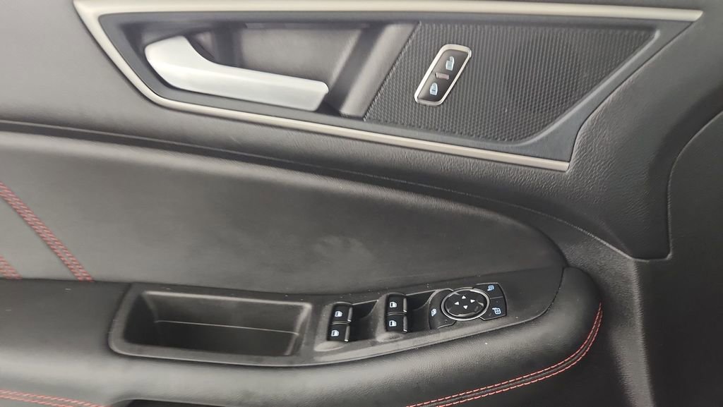 Certified 2024 Ford Edge ST-Line image 15