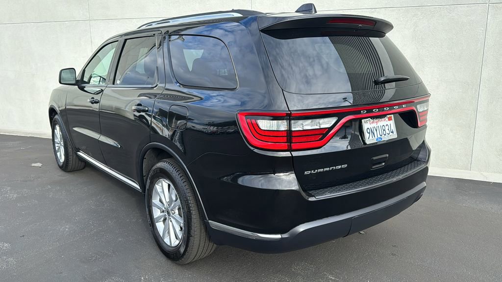 Used 2023 Dodge Durango SXT image 4