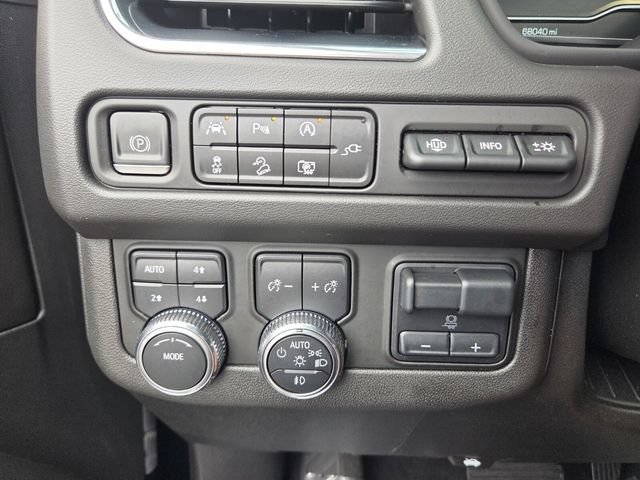 Used 2022 GMC Yukon XL AT4 w/ Technology Package AWD/4WD image 24