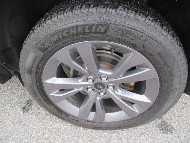 Certified 2022 Ford Explorer XLT w/ Equipment Group 202A AWD/4WD image 10