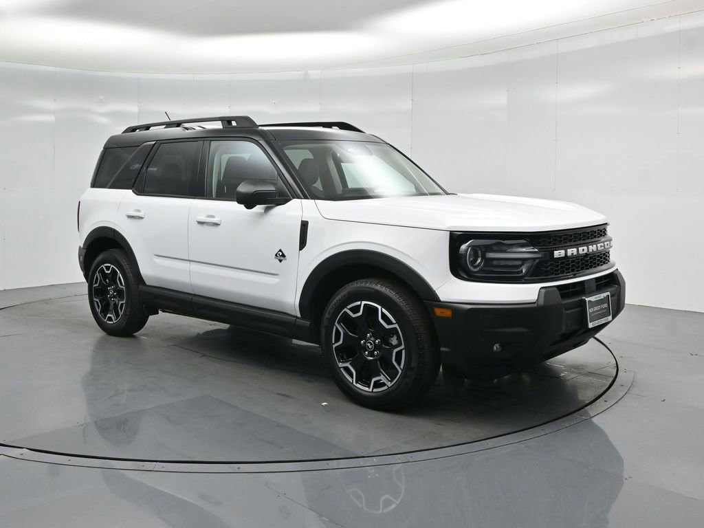 Certified 2025 Ford Bronco Sport Outer Banks w/ Outer Banks Tech Package+ AWD/4WD image 59