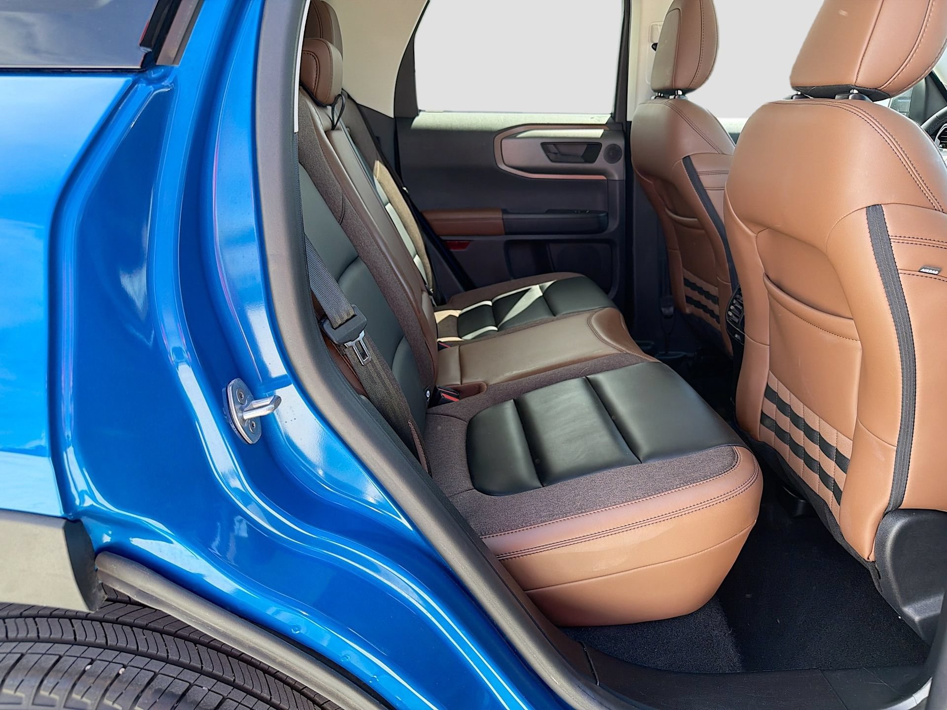 Certified 2025 Ford Bronco Sport Outer Banks w/ Outer Banks Tech Package+ AWD/4WD image 28