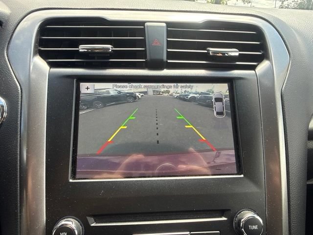 Certified 2017 Ford Fusion SE w/ Fusion SE Technology Package FWD image 20