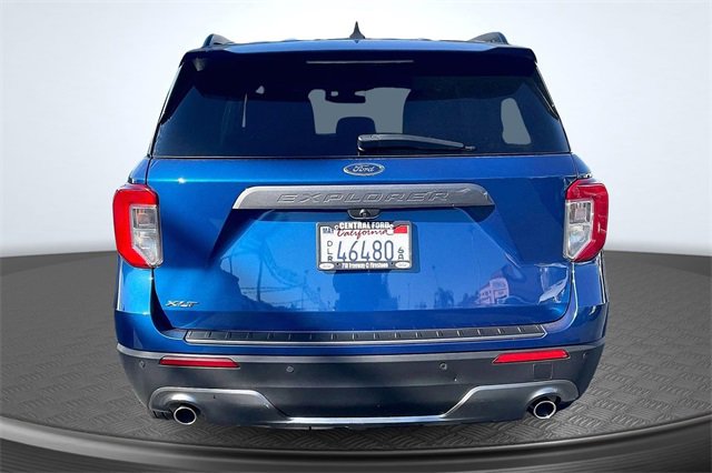 Certified 2022 Ford Explorer XLT w/ Equipment Group 202A image 4