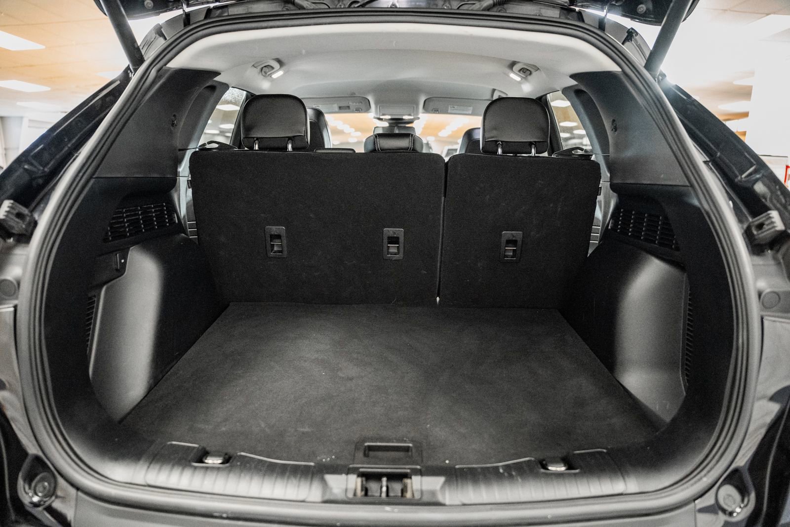 Certified 2022 Ford Escape Titanium image 19