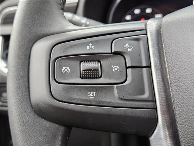Used 2024 GMC Yukon XL SLT RWD image 26