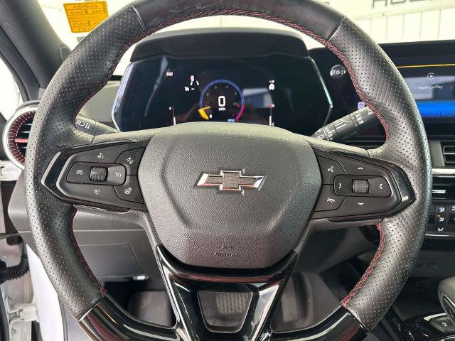 Used 2025 Chevrolet Trax RS w/ Sunroof Package FWD image 26