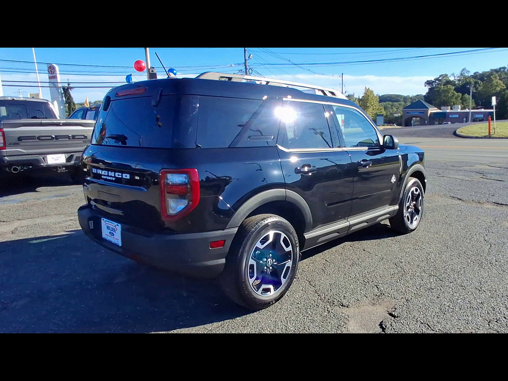 Certified 2023 Ford Bronco Sport Outer Banks AWD/4WD image 8