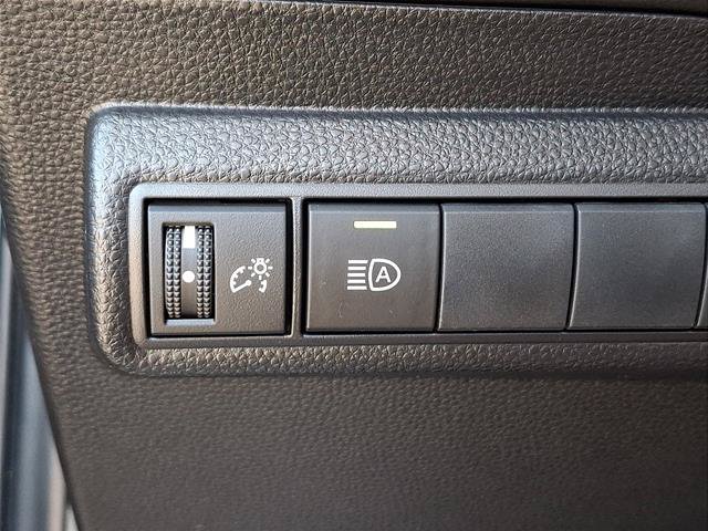 Used 2023 Toyota Corolla LE w/ Carpet Mat Package (TMS) FWD image 23