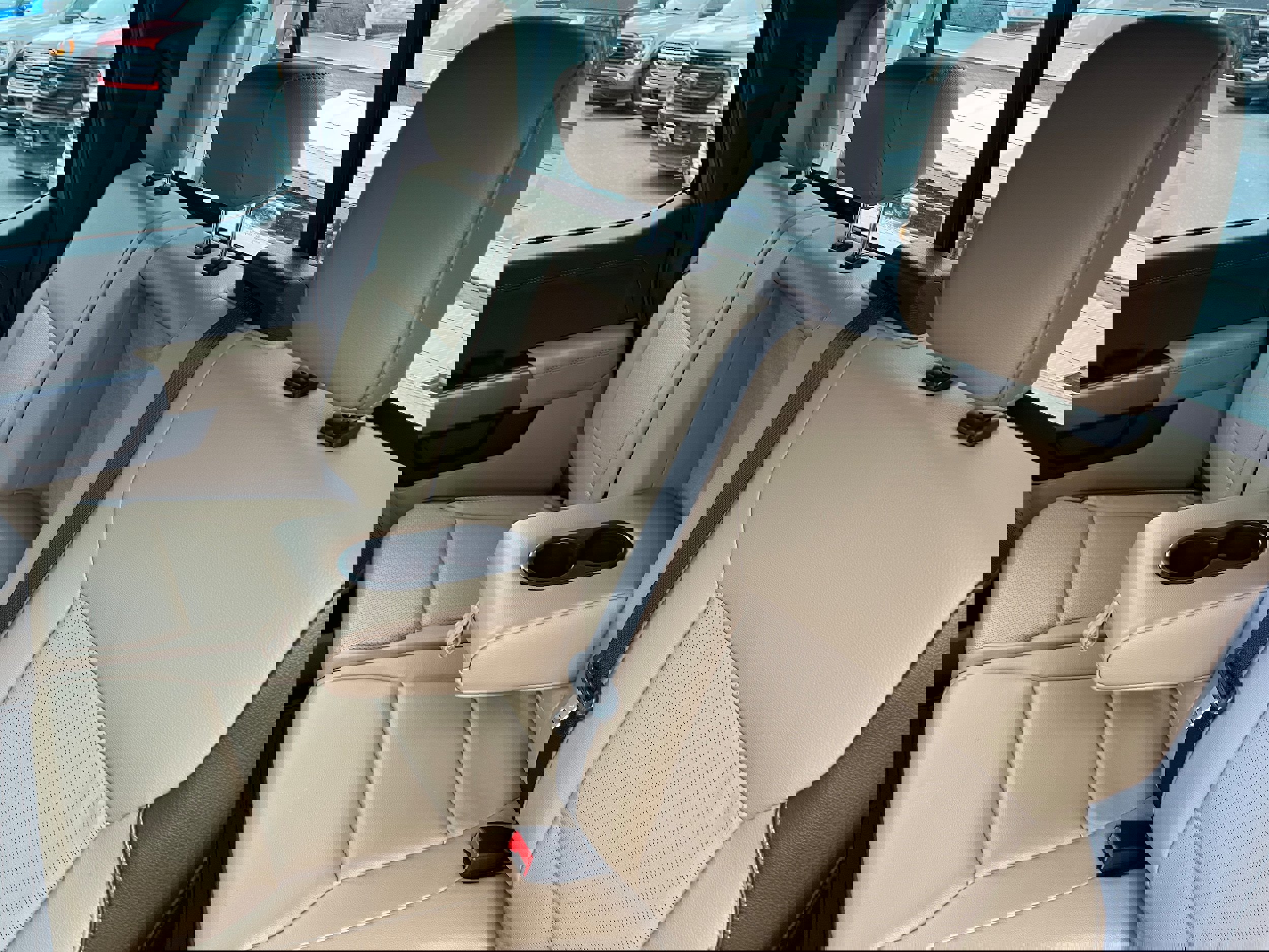 Certified 2025 Ford F550 Lariat image 15