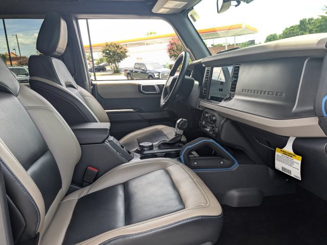 Certified 2024 Ford Bronco Wildtrak AWD/4WD image 34