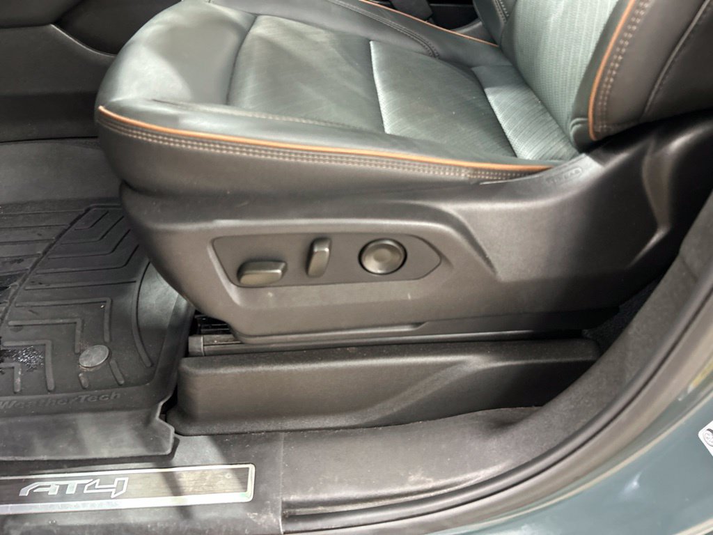 Used 2026 GMC Yukon AT4 w/ Premium Trailering Package AWD/4WD image 11