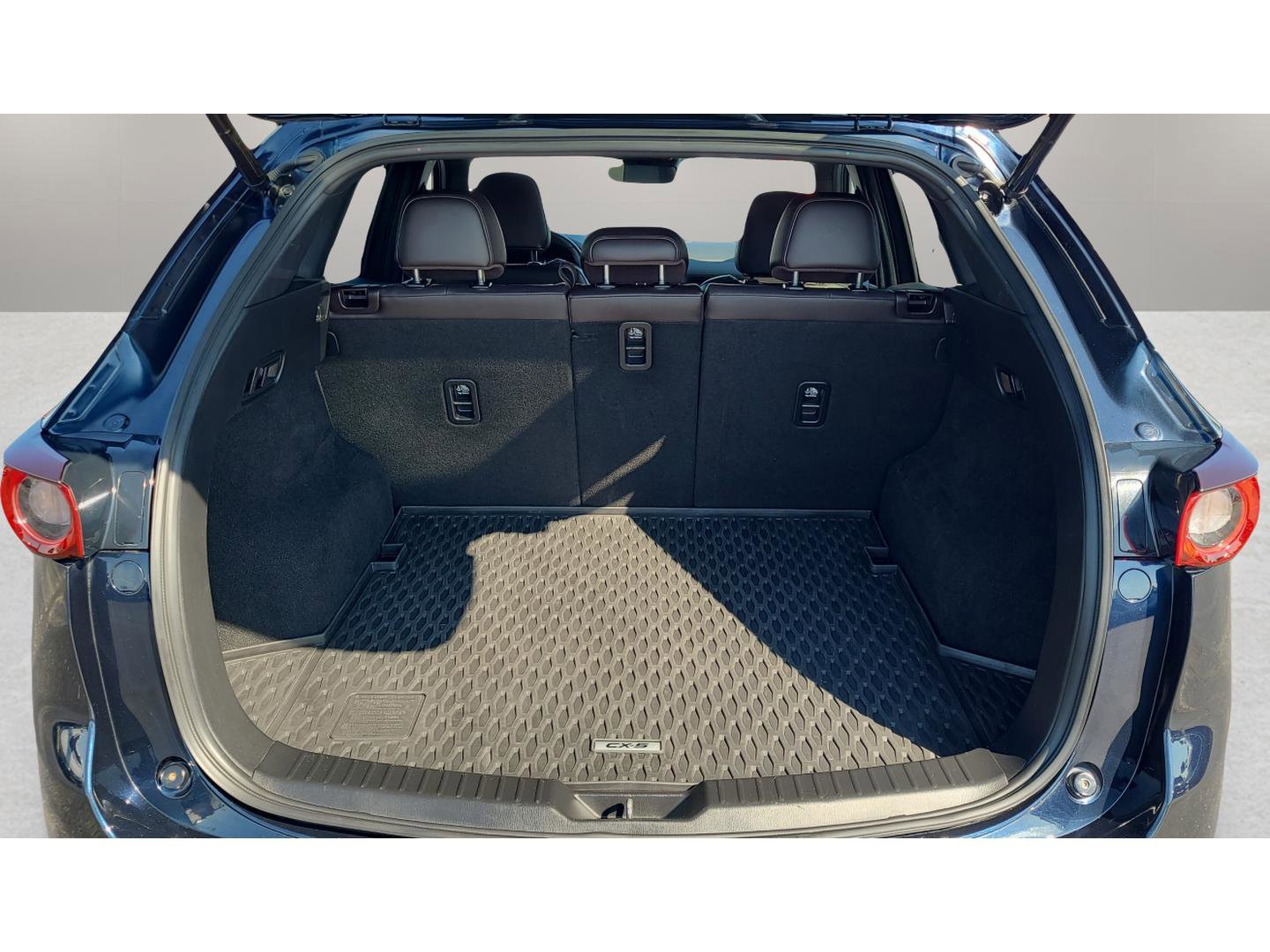 Used 2020 MAZDA CX-5 Signature image 27