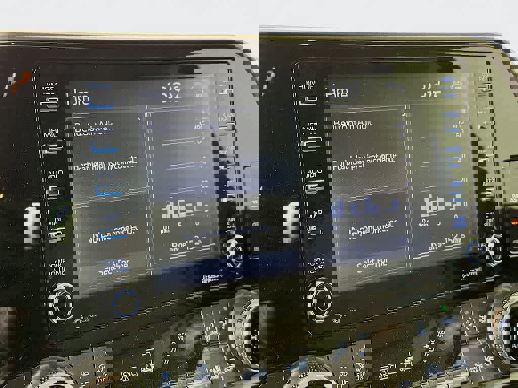 Used 2020 Toyota Highlander L image 20