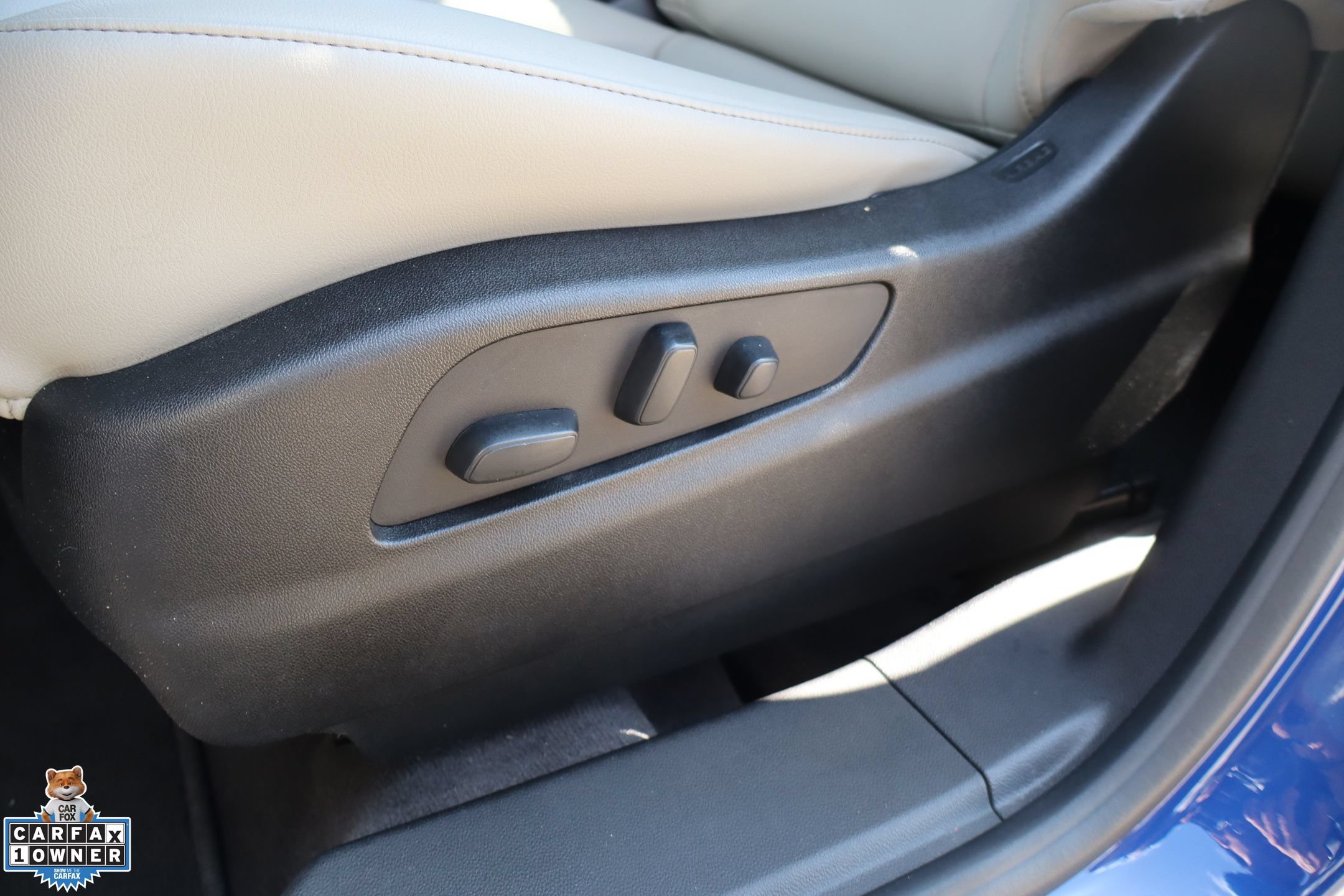 Used 2023 Cadillac XT4 Luxury FWD image 13