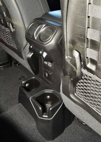 Used 2020 Jeep Wrangler Unlimited Rubicon image 32