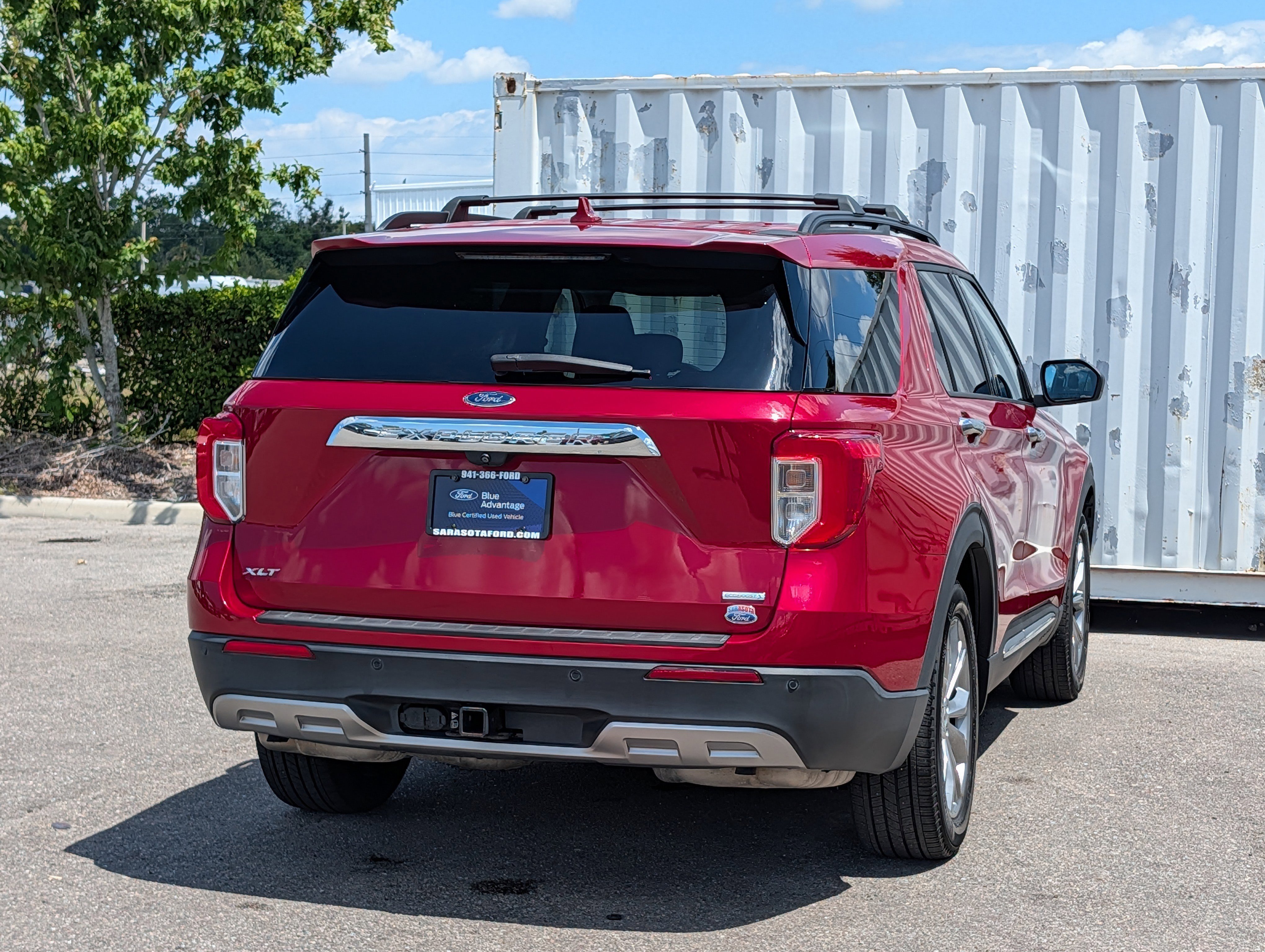 Certified 2020 Ford Explorer XLT w/ Equipment Group 202A RWD image 4