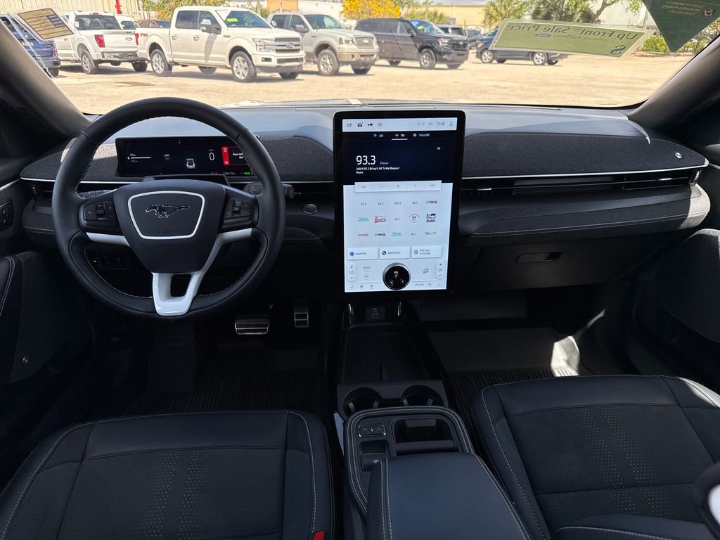 Certified 2025 Ford Mustang Mach-E GT image 6