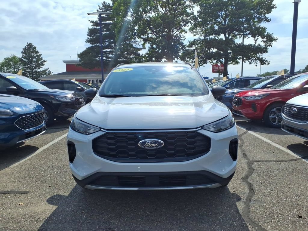 Certified 2025 Ford Escape ST-Line w/ Cold Weather Package AWD/4WD image 2