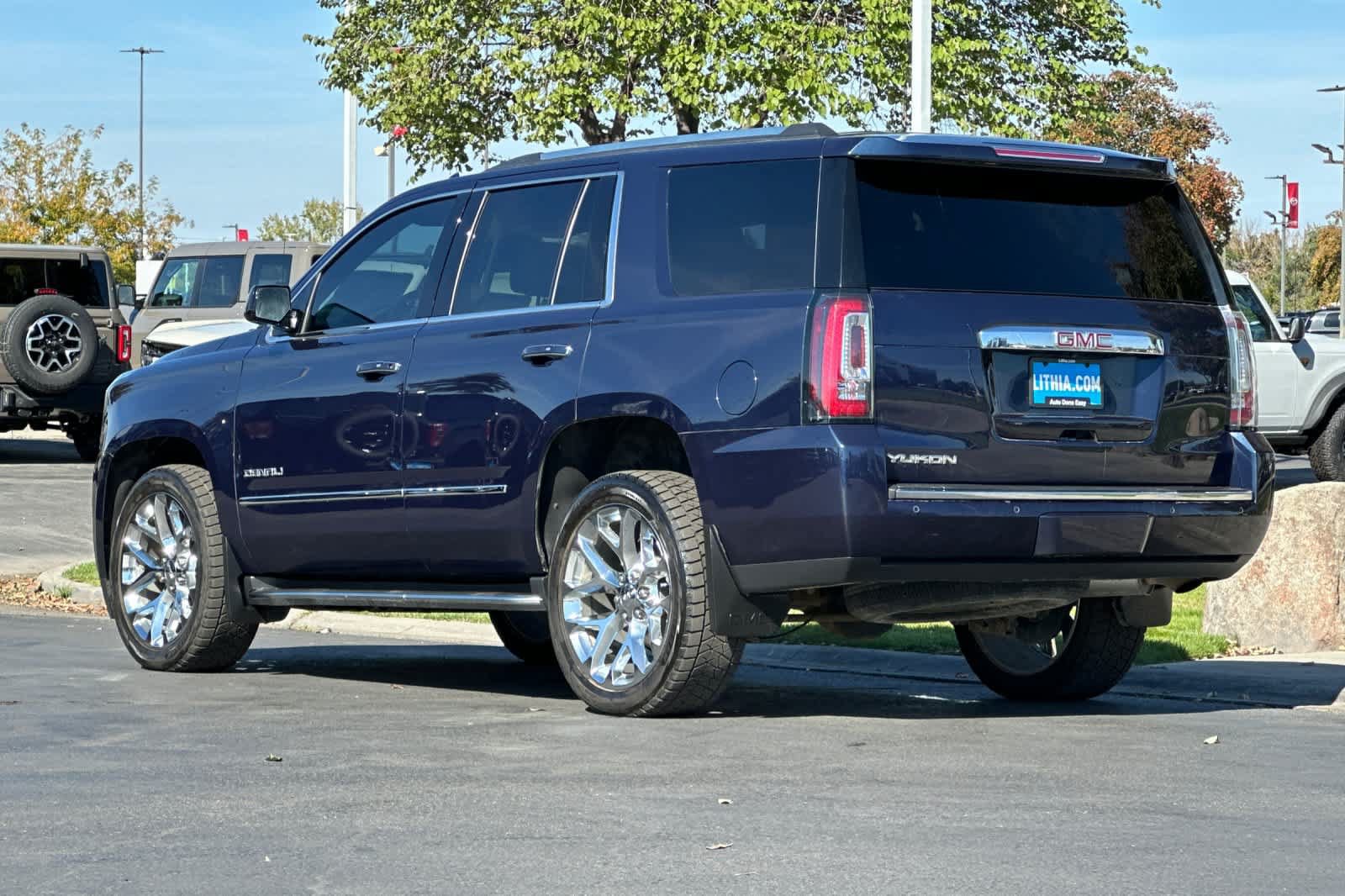 Used 2020 GMC Yukon Denali AWD/4WD image 6