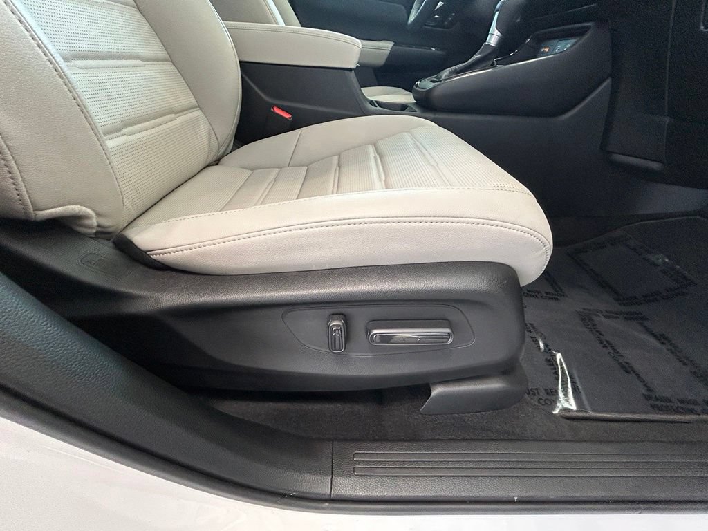 Used 2026 Honda CR-V EX-L image 24