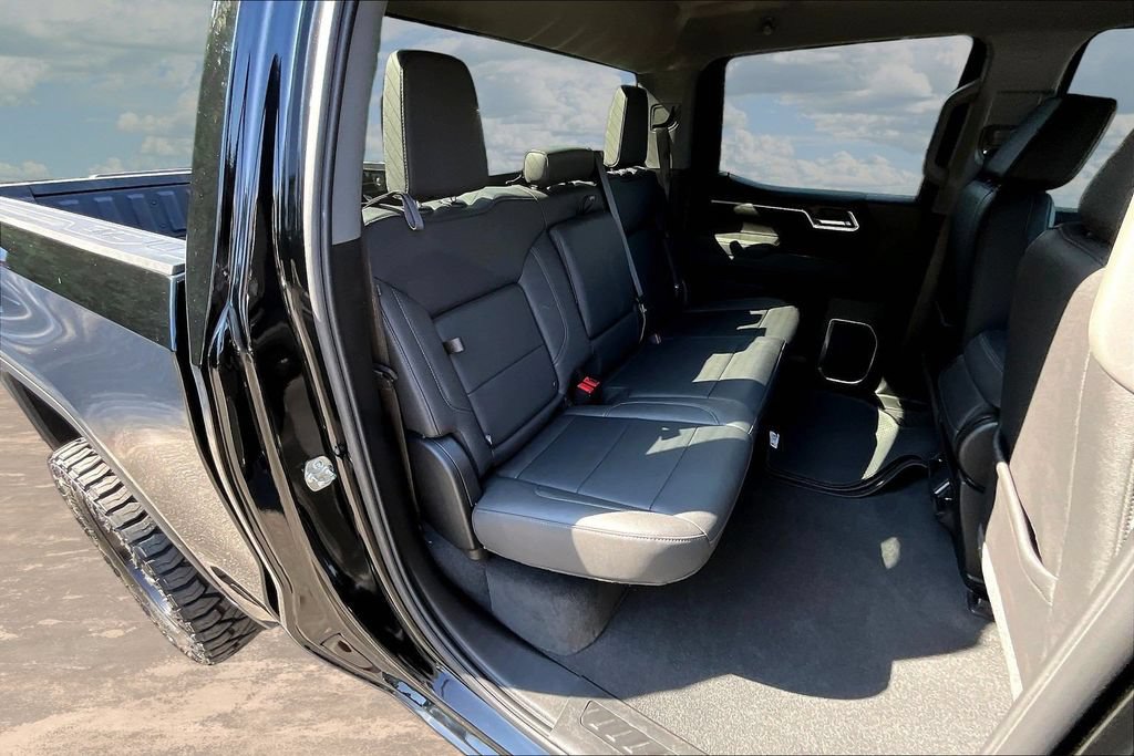 Used 2026 GMC Sierra 1500 SLT AWD/4WD image 28