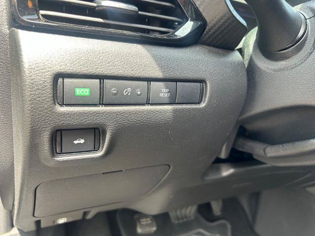 Used 2024 Nissan Sentra SV FWD image 18