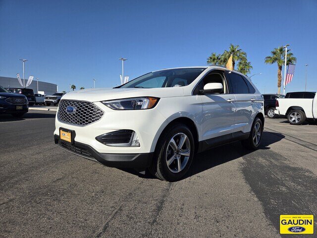 Certified 2023 Ford Edge SEL w/ Convenience Package AWD/4WD image 3