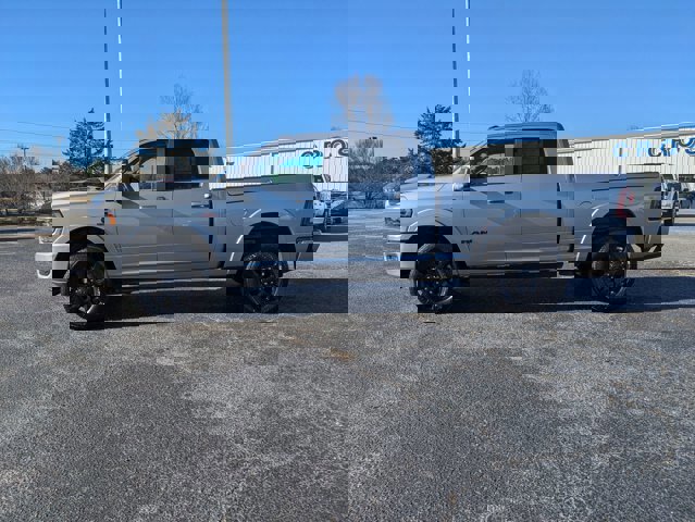 Used 2024 RAM 2500 Limited image 2