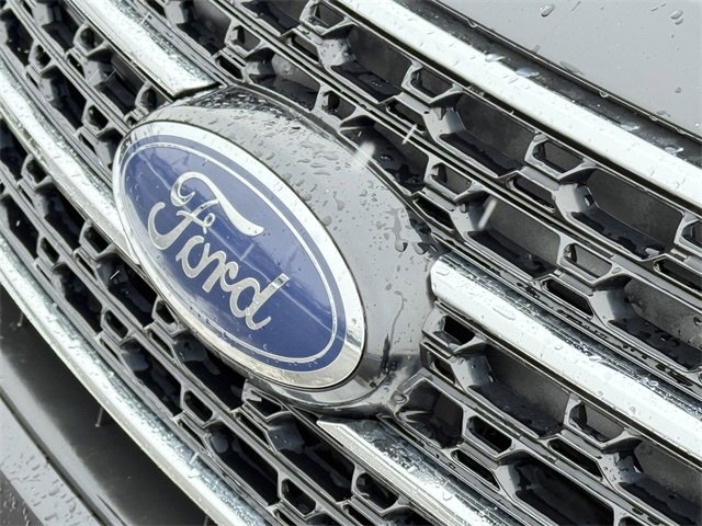 Certified 2021 Ford Explorer XLT w/ Equipment Group 202A image 25