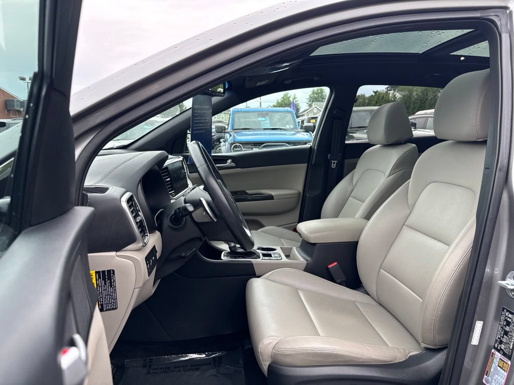 Used 2020 Kia Sportage S w/ S Premium Package AWD/4WD image 14