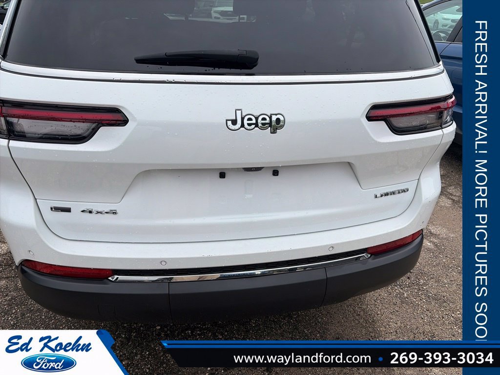 Used 2022 Jeep Grand Cherokee L Laredo w/ Luxury Tech Group I AWD/4WD image 2
