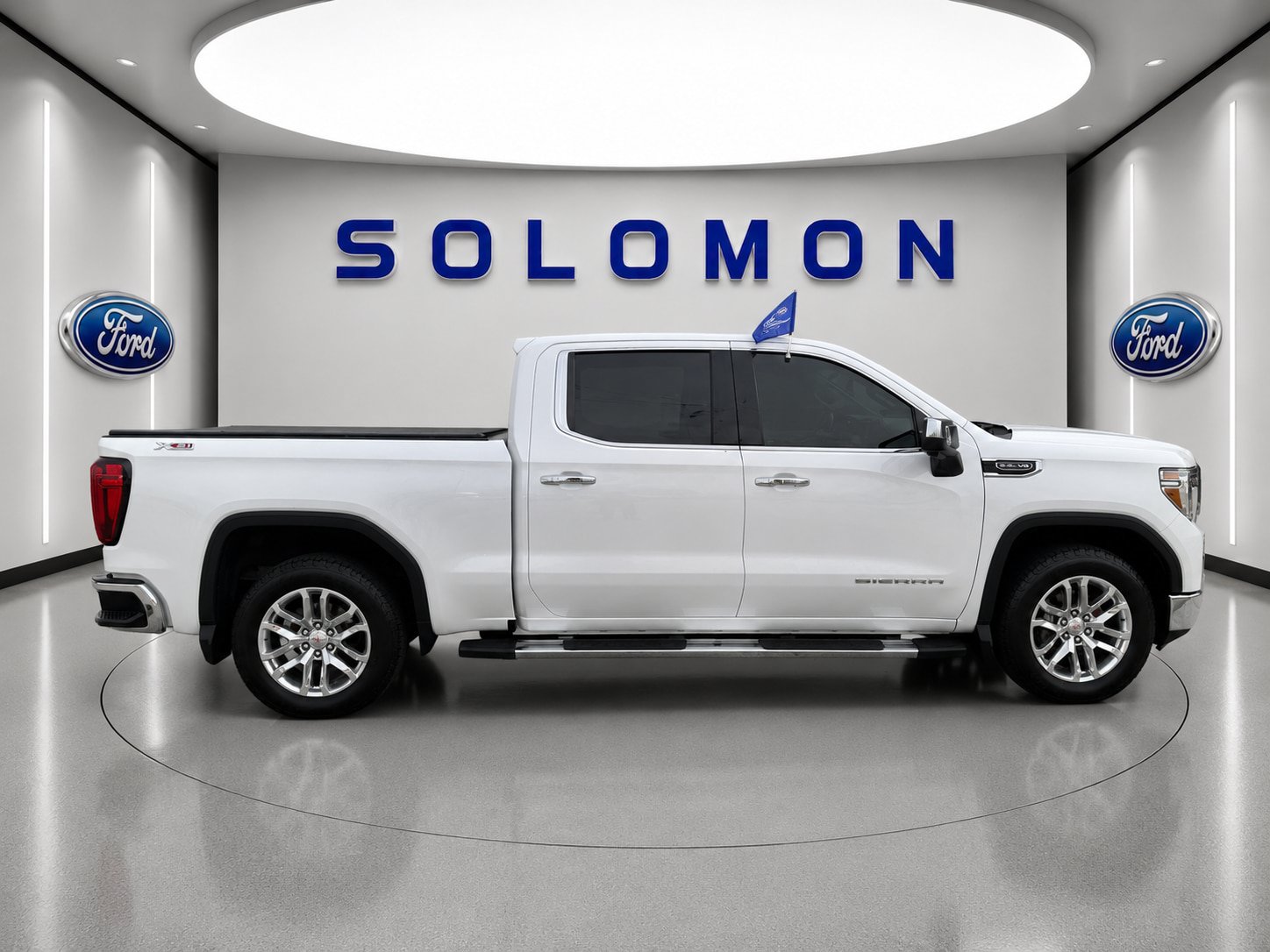 Used 2022 GMC Sierra 1500 SLT w/ SLT Premium Plus Package AWD/4WD image 3