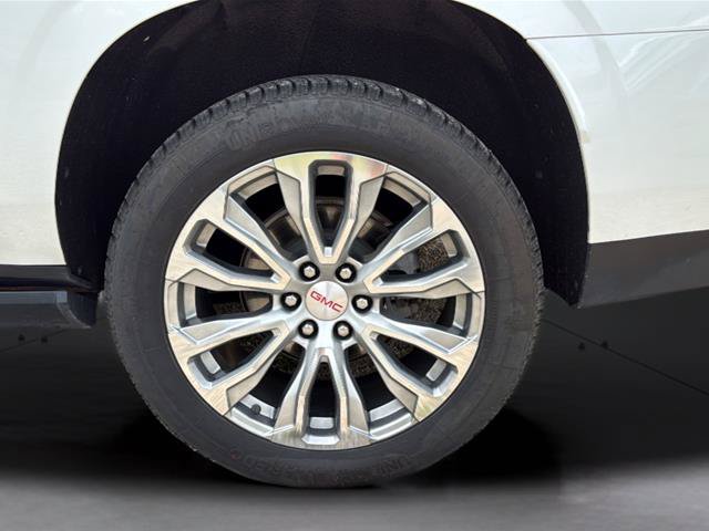 Used 2023 GMC Yukon XL Denali AWD/4WD image 25