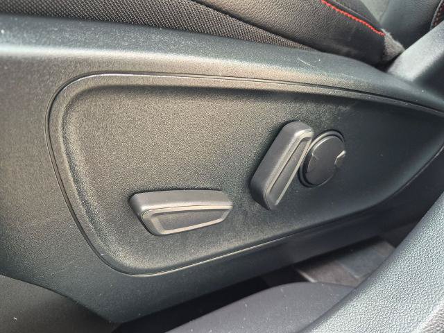 Certified 2022 Ford Escape SEL w/ SEL Stealth AWD Package image 19