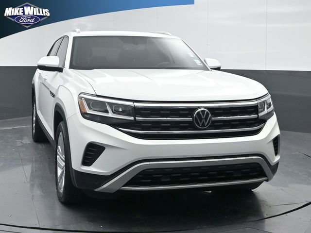 Used 2023 Volkswagen Atlas Cross Sport SE w/ Panoramic Sunroof Package FWD image 1