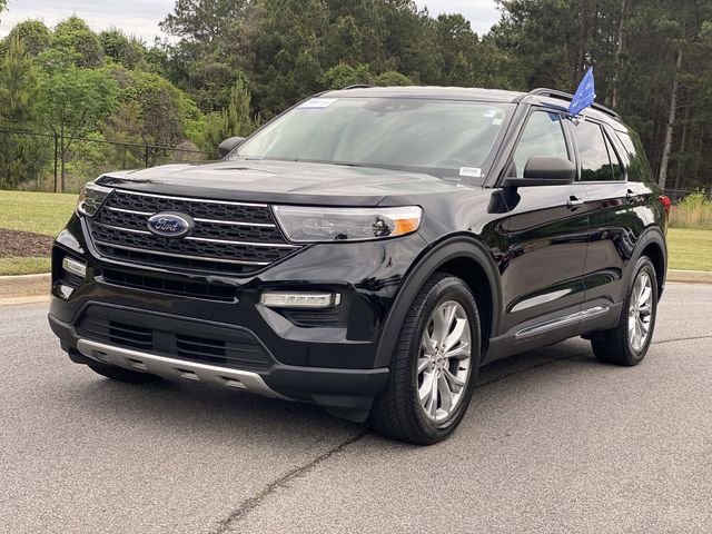 Certified 2020 Ford Explorer XLT w/ Equipment Group 202A RWD image 11