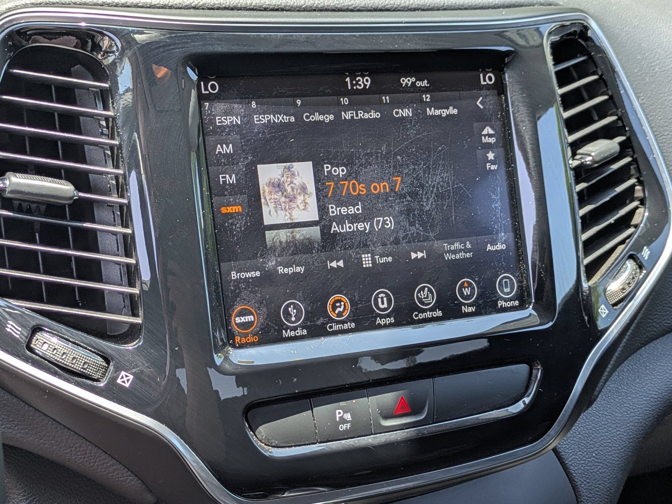 Used 2019 Jeep Cherokee Limited AWD/4WD image 19