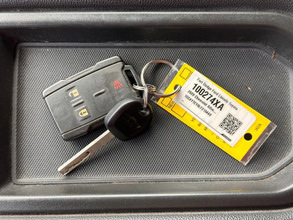 Used 2020 Chevrolet Silverado 3500 LT image 33