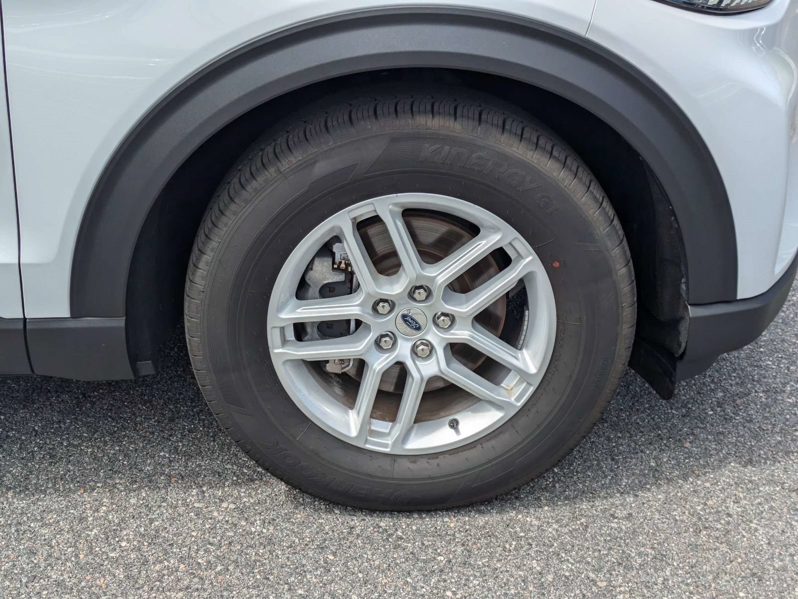 Certified 2026 Ford Explorer Active RWD image 10