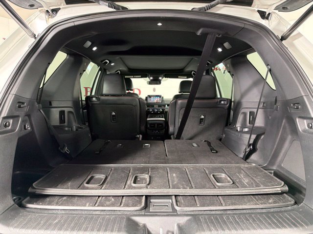 Used 2025 Honda Pilot TrailSport image 32