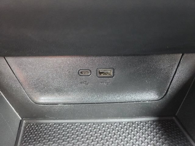 Used 2025 Chevrolet Equinox LT w/ Convenience Package II FWD image 33