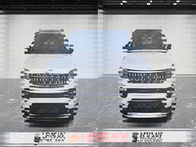 Used 2023 Jeep Compass Limited image 8