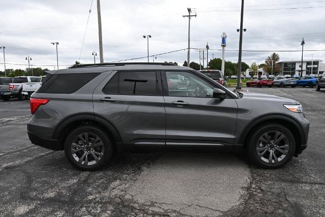 Certified 2023 Ford Explorer XLT w/ Equipment Group 202A AWD/4WD image 8