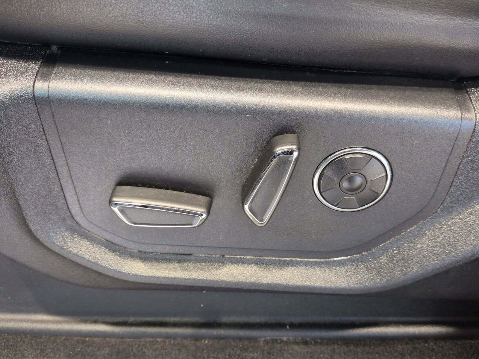 Certified 2018 Ford F150 Platinum w/ Technology Package image 22